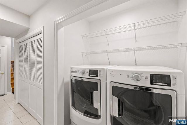 536 2nd Avenue, Lyndhurst, NJ 07071