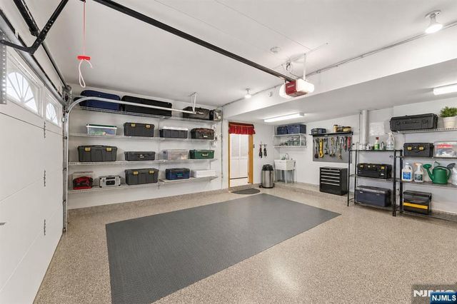 536 2nd Avenue, Lyndhurst, NJ 07071