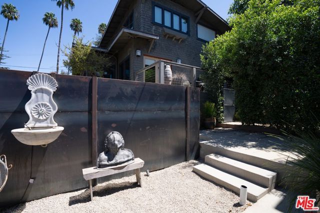 1365 Maltman Avenue, Los Angeles, CA 90026