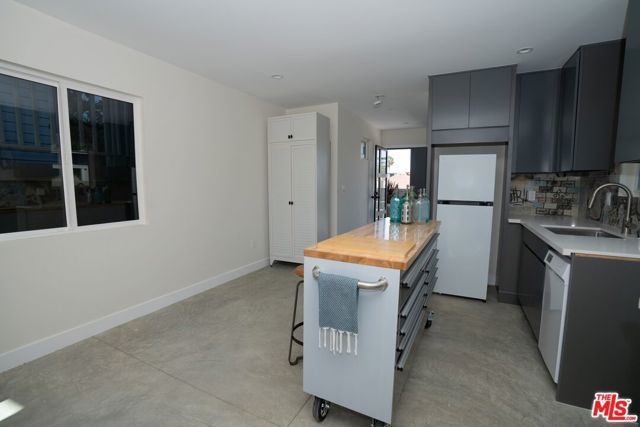 1365 Maltman Avenue, Los Angeles, CA 90026