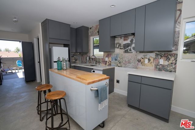 1365 Maltman Avenue, Los Angeles, CA 90026