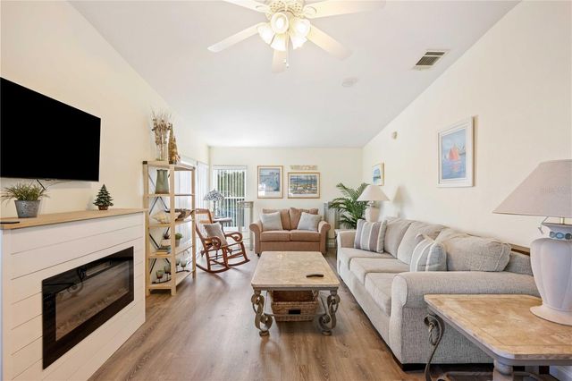 37338 SANDRA AVENUE, Zephyrhills, FL 33542