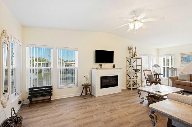 37338 SANDRA AVENUE, Zephyrhills, FL 33542