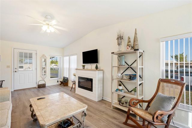 37338 SANDRA AVENUE, Zephyrhills, FL 33542