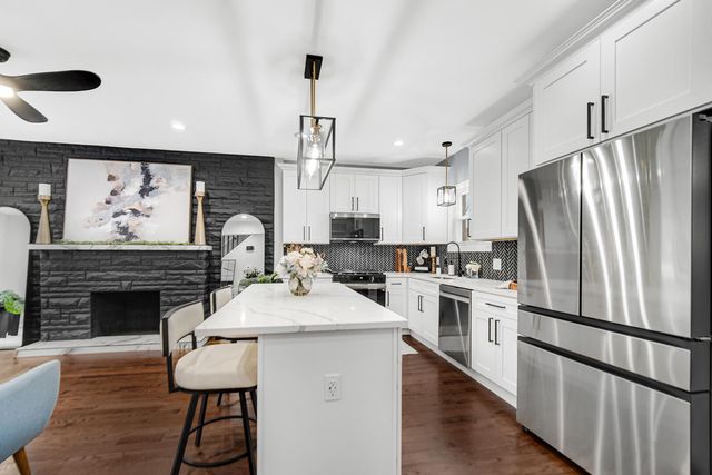 4354 Washington Street, Gary, IN 46408