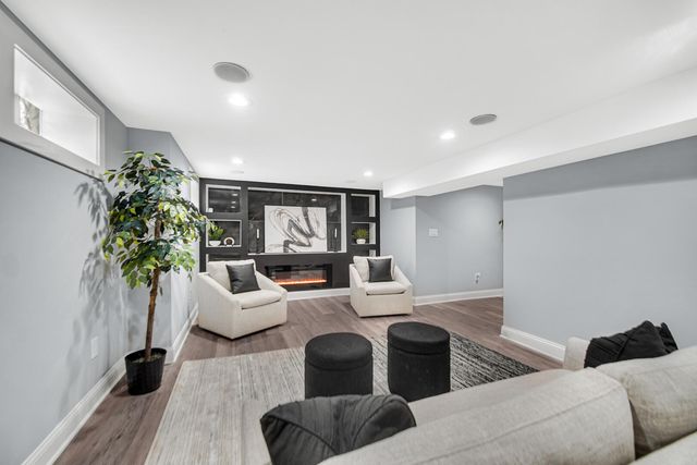 4354 Washington Street, Gary, IN 46408