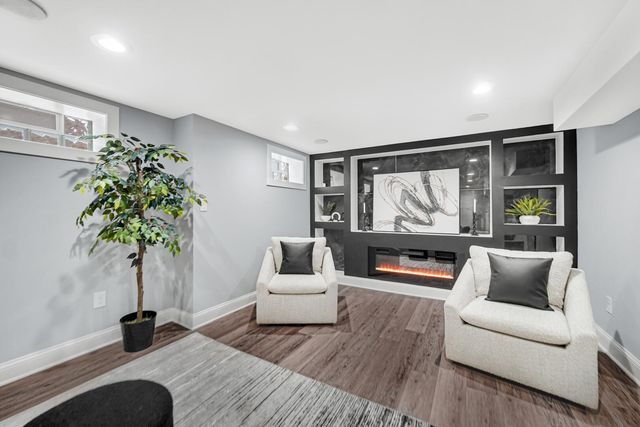 4354 Washington Street, Gary, IN 46408