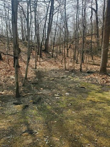 100 Pierson Miller Dr 15, Pompton Lakes Boro, NJ 07442