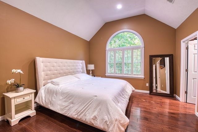 107 Field St, Taunton, MA 02780