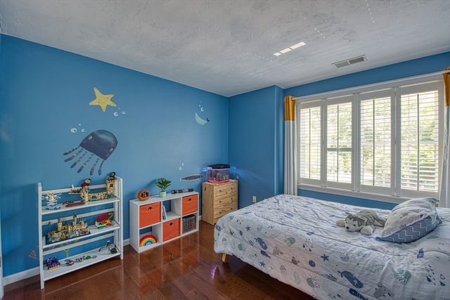 107 Field St, Taunton, MA 02780
