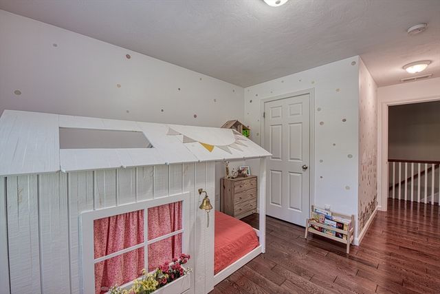 107 Field St, Taunton, MA 02780