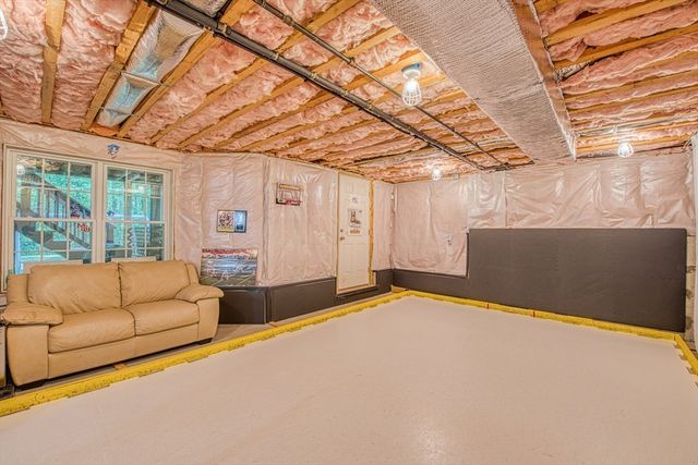 107 Field St, Taunton, MA 02780