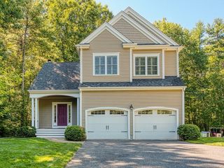 107 Field St, Taunton, MA 02780