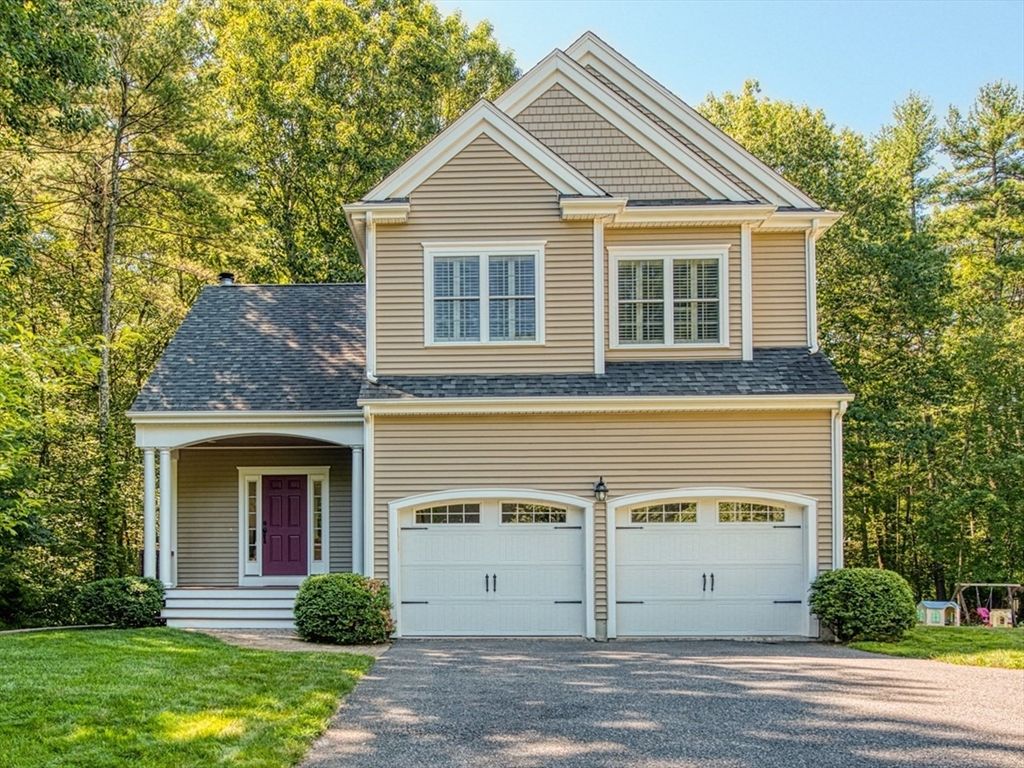 107 Field St, Taunton, MA 02780