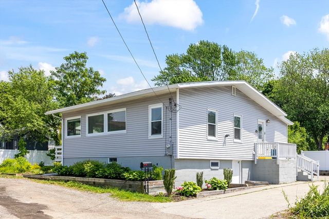 9 Mayflower Ave, Weymouth, MA 02191