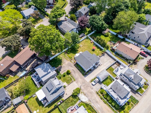 9 Mayflower Ave, Weymouth, MA 02191