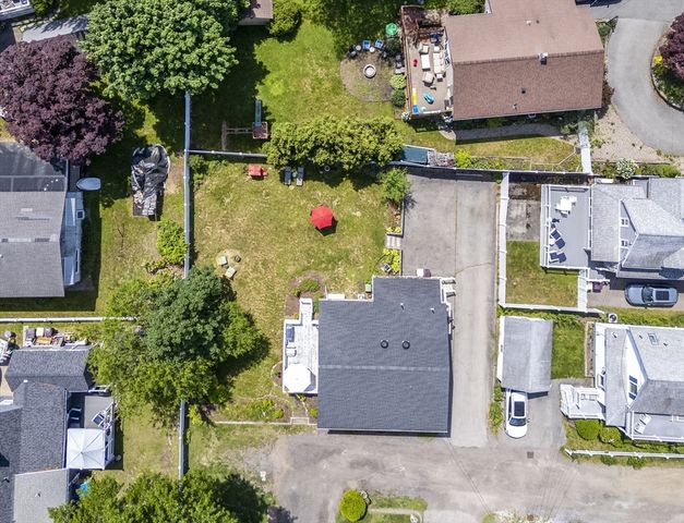 9 Mayflower Ave, Weymouth, MA 02191