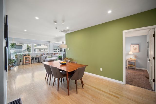 9 Mayflower Ave, Weymouth, MA 02191