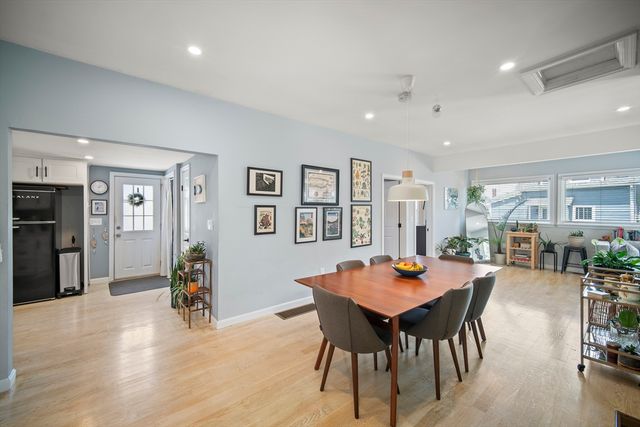 9 Mayflower Ave, Weymouth, MA 02191