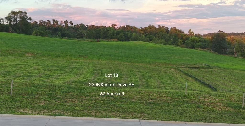 2306 Kestrel Drive SE, Cedar Rapids, IA 52403