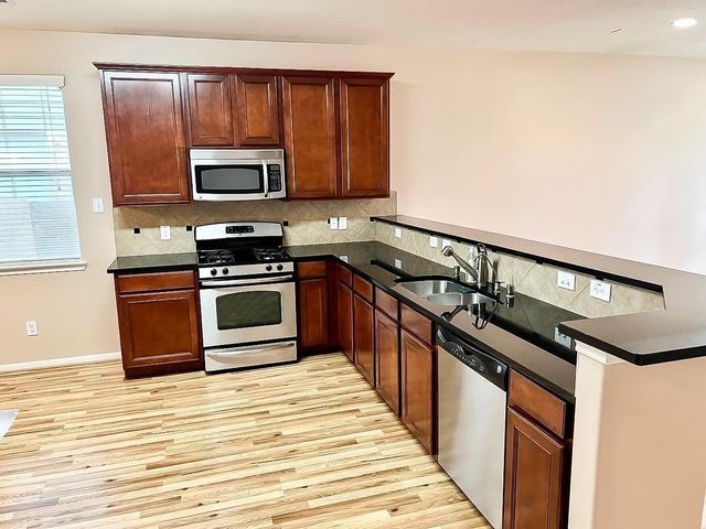 11907 Golden Lodge Lane, Houston, TX 77066