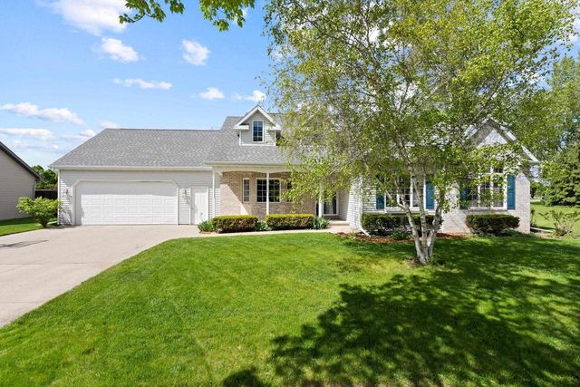 3700 S HAMPTON COURT, Appleton, WI 54915