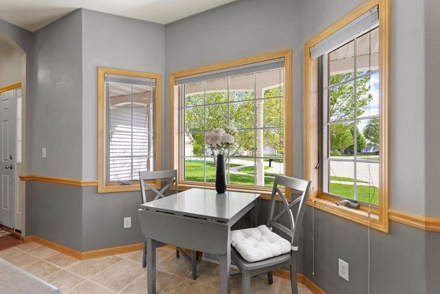 3700 S HAMPTON COURT, Appleton, WI 54915
