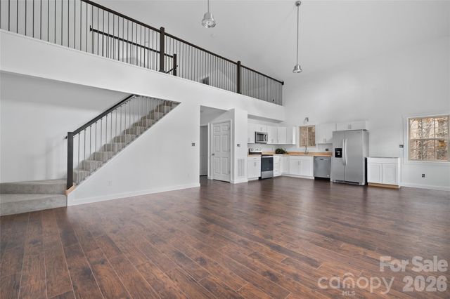 109 Tumblebug Trail Road, Flat Rock, NC 28731