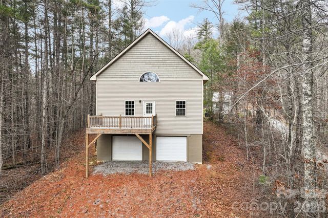 109 Tumblebug Trail Road, Flat Rock, NC 28731