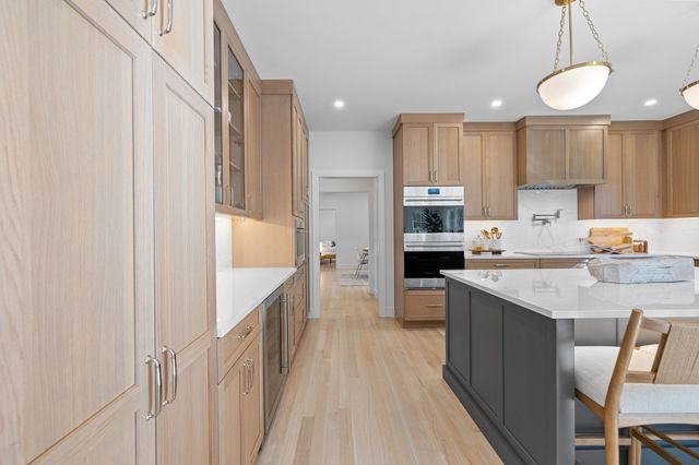 6 Sheridan St, Lexington, MA 02420