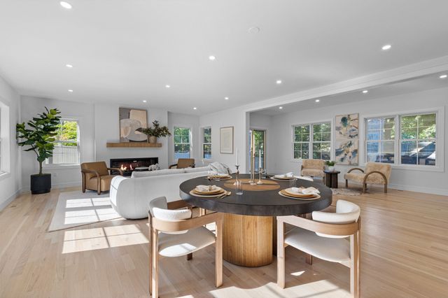6 Sheridan St, Lexington, MA 02420