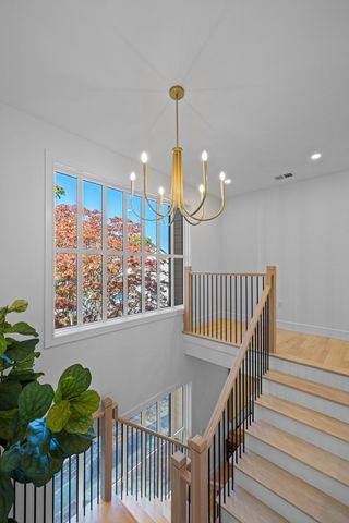 6 Sheridan St, Lexington, MA 02420