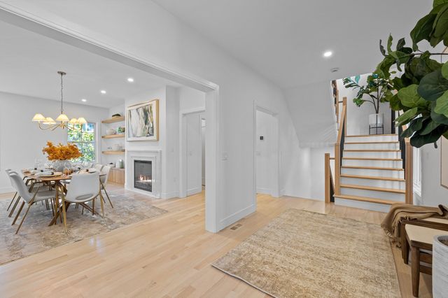 6 Sheridan St, Lexington, MA 02420
