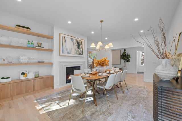 6 Sheridan St, Lexington, MA 02420