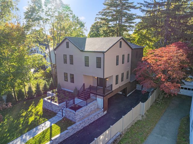 6 Sheridan St, Lexington, MA 02420