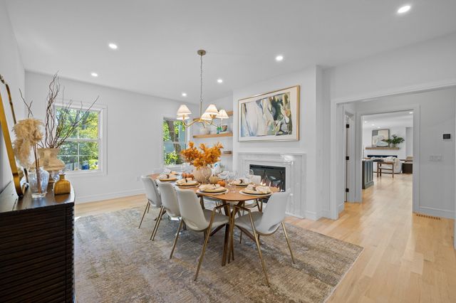 6 Sheridan St, Lexington, MA 02420