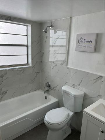 221 Meridian Ave 305, Miami Beach, FL 33139