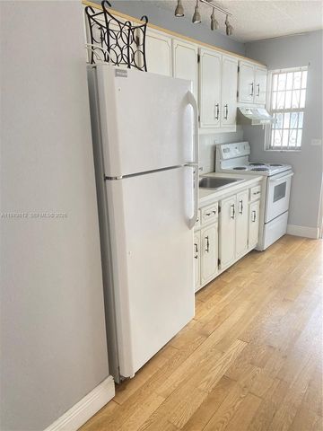 221 Meridian Ave 305, Miami Beach, FL 33139