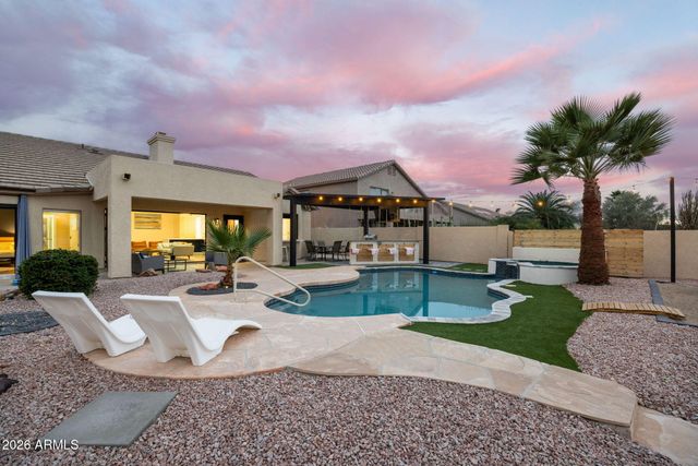 844 W BEECHNUT Drive, Chandler, AZ 85248