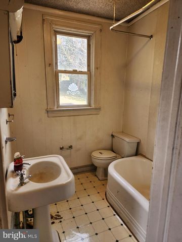 4400 WHITE AVE, Baltimore, MD 21206