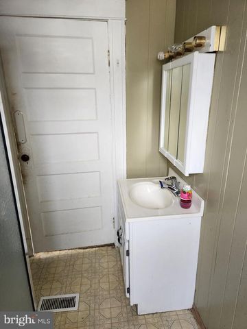 4400 WHITE AVE, Baltimore, MD 21206