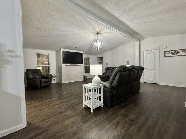 9056 Taylor Cemetery Rd, Lyles, TN 37098