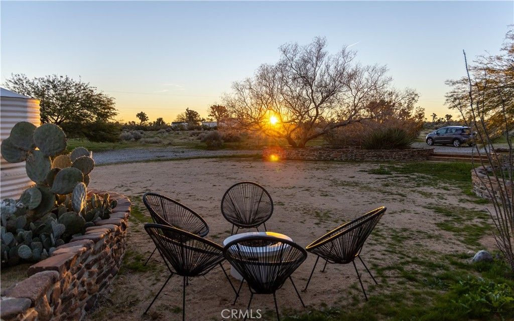 Image 2 of property listing at 3353 Sage, Yucca Valley, CA 92284