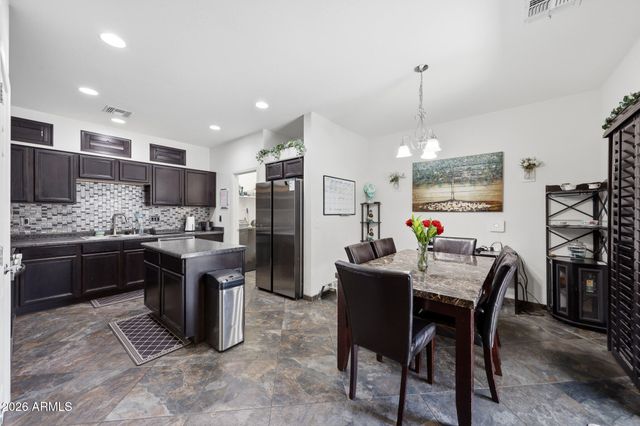 9336 S 33RD Drive S, Laveen, AZ 85339