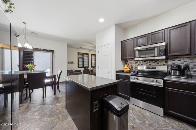 9336 S 33RD Drive S, Laveen, AZ 85339