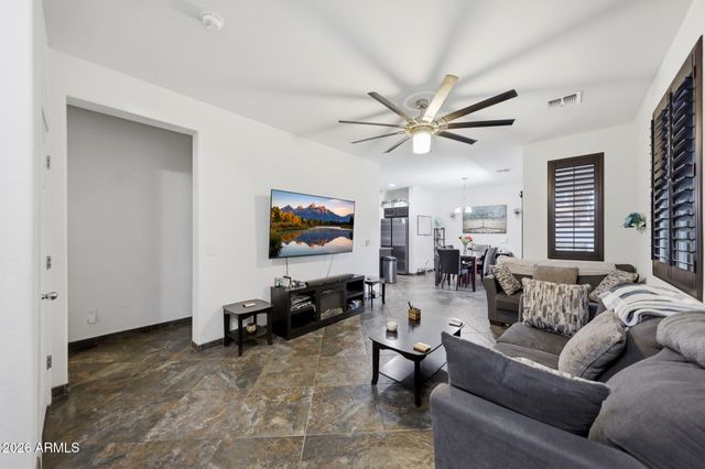 9336 S 33RD Drive S, Laveen, AZ 85339