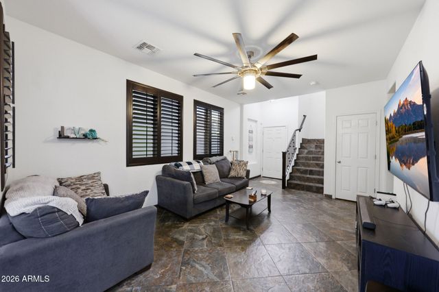 9336 S 33RD Drive S, Laveen, AZ 85339
