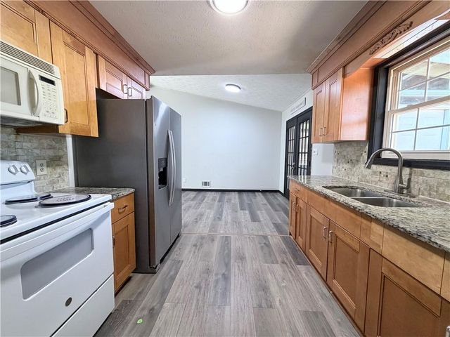 2153 Cruse Road, Lawrenceville, GA 30044