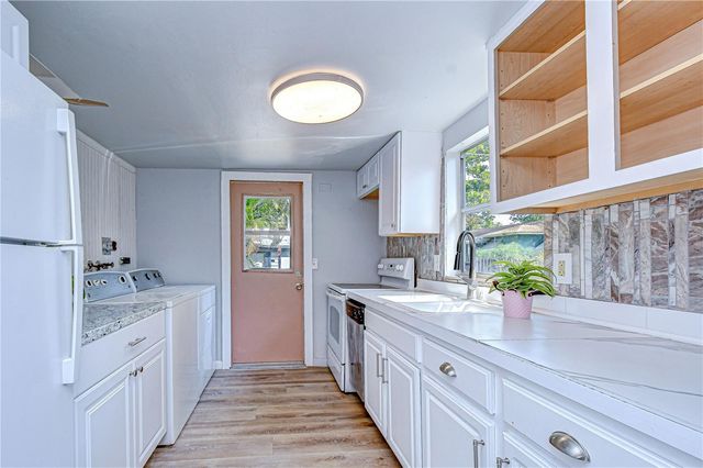 5119 6TH AVENUE N, St Petersburg, FL 33710