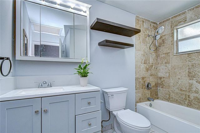 5119 6TH AVENUE N, St Petersburg, FL 33710